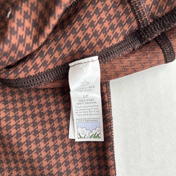 Offline by Aerie Women’s Brown Mini Houndstooth Drawcord Leggings Small - Picture 8 of 11